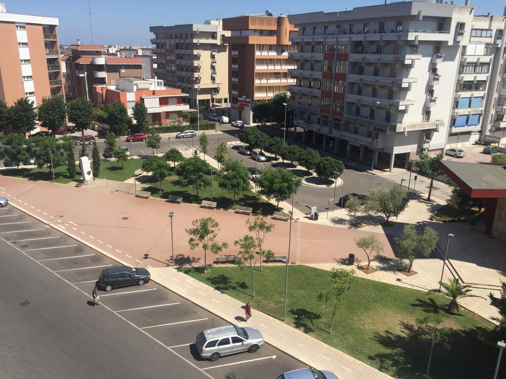 B&B Piazza Partigiani Lecce Exterior photo